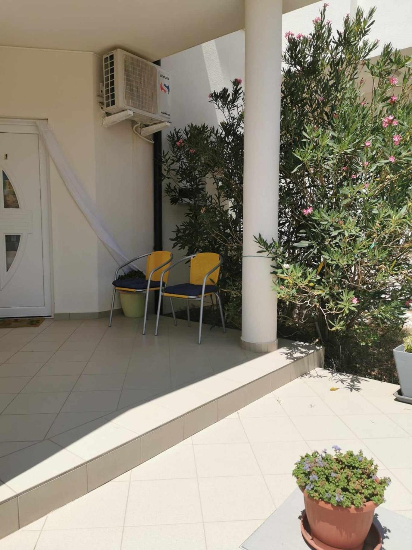 Apartments Riva Povljana Exterior photo